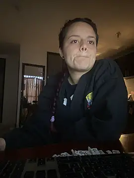 Scarletleon77 online show from March 26, 11:02 pm