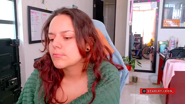 Scarletleon77 online show from July 22, 2:41 pm