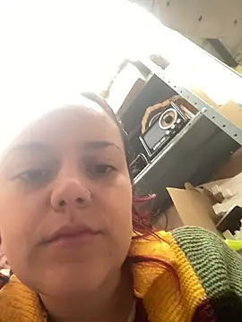 Scarletleon77 online show from March 6, 3:40 pm