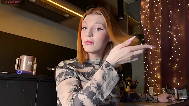 Snapshot of ilona_wine chatting on July 13, 11:48 pm ilona wine online show from July 13, 11:48 pm