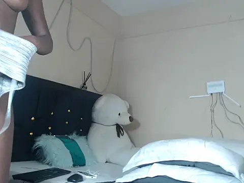 leslie bebby2 online show from November 7, 10:57 pm