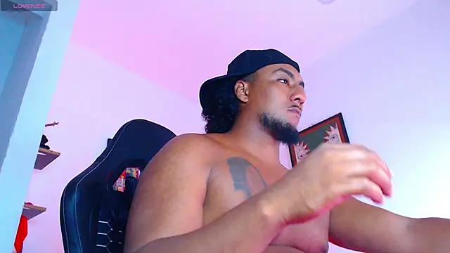 Snapshot of yosoy_enzo2020 chatting on December 3, 2:56 am yosoy enzo2020 online show from December 3, 2:56 am