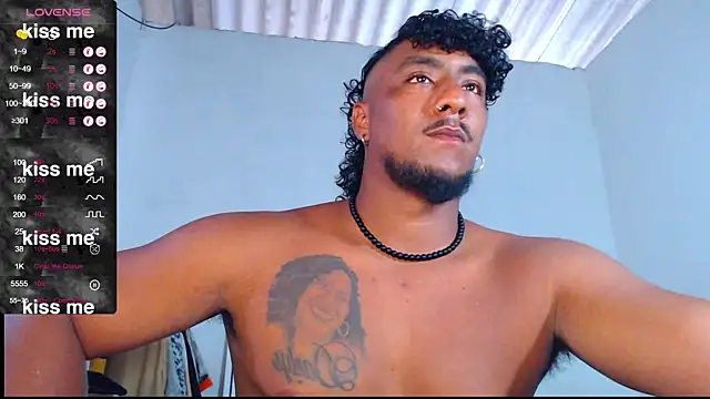 Snapshot of yosoy_enzo2020 chatting on March 10, 9:29 pm yosoy enzo2020 online show from March 10, 9:29 pm