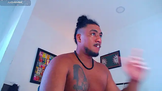 yosoy enzo2020 online show from March 6, 12:44 pm