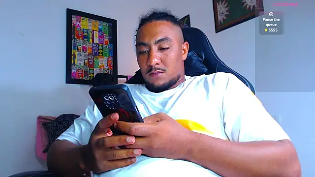 yosoy enzo2020 online show from May 23, 4:44 am