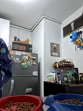 Snapshot of Hot_sophie_ chatting on February 24, 2:51 am Hot sophie  online show from February 24, 2:51 am