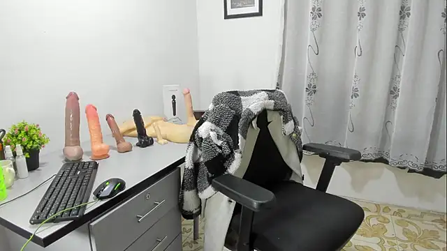 MelissaaCortes online show from January 13, 2:48 am