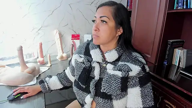 MelissaaCortes online show from February 26, 9:12 am