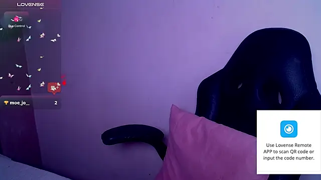 Snapshot of Erika_Stevens chatting on November 18, 3:59 pm Erika Stevens online show from November 18, 3:59 pm