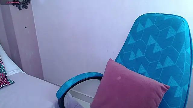 Snapshot of Erika_Stevens chatting on November 12, 3:16 pm Erika Stevens online show from November 12, 3:16 pm