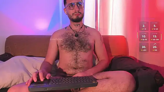 axel giracr online show from March 31, 8:11 pm