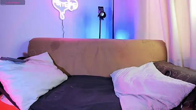 Snapshot of axel_giracr chatting on December 18, 7:40 pm axel giracr online show from December 18, 7:40 pm