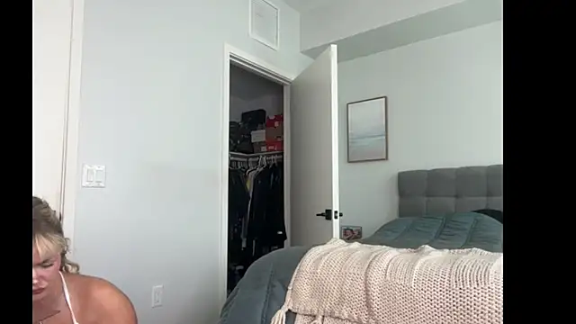 ElenaErickson online show from March 11, 9:09 pm