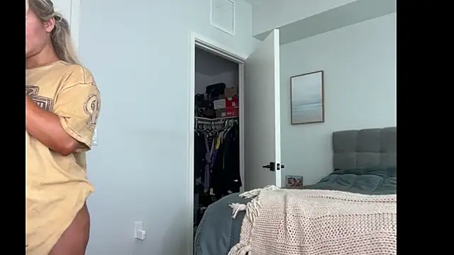 ElenaErickson online show from February 25, 8:52 pm