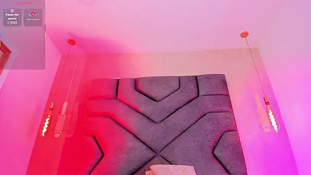 Liinda Saenz online show from February 13, 11:43 am