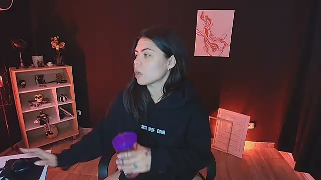 Snapshot of _WednesdayFriday_ chatting on November 28, 6:30 pm WednesdayFriday online show from November 28, 6:30 pm