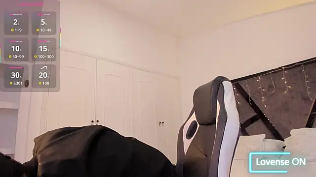 JacksonMuller  online show from January 7, 1:38 pm