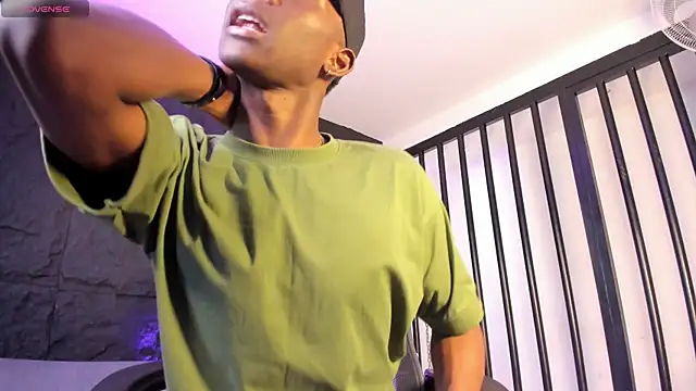 JacksonMuller  online show from December 1, 12:17 pm