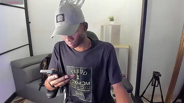 JacksonMuller  online show from November 12, 1:04 pm