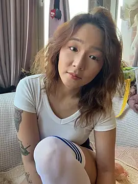 banbiekissme online show from June 2, 8:47 am