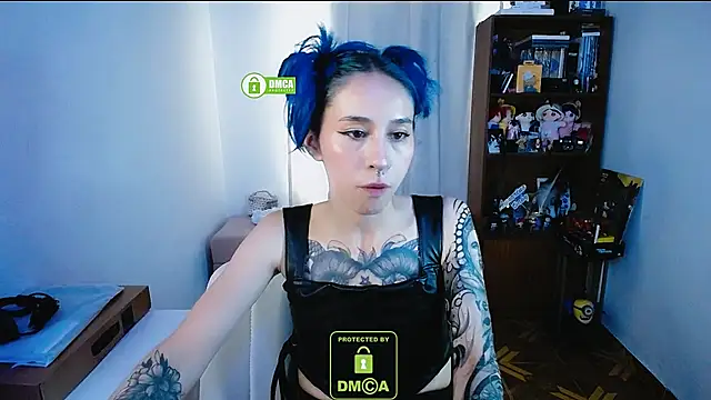 Snapshot of dakota_senju chatting on December 13, 7:10 pm dakota senju online show from December 13, 7:10 pm