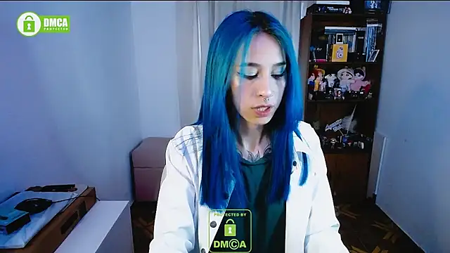 Snapshot of dakota_senju chatting on December 21, 10:40 pm dakota senju online show from December 21, 10:40 pm