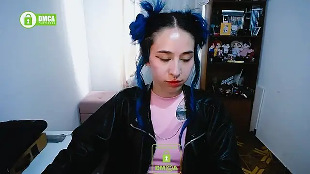 Snapshot of dakota_senju chatting on January 22, 9:10 pm dakota senju online show from January 22, 9:10 pm