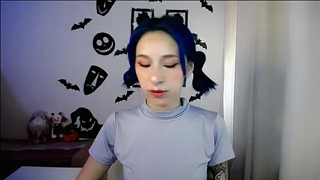 Snapshot of dakota_senju chatting on October 13, 2:40 pm dakota senju online show from October 13, 2:40 pm