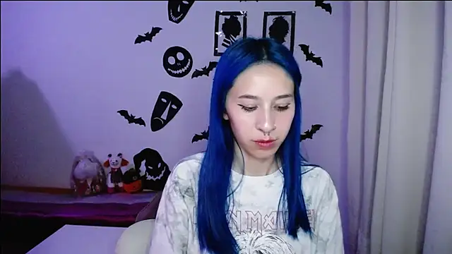 Snapshot of dakota_senju chatting on October 9, 10:43 pm dakota senju online show from October 9, 10:43 pm