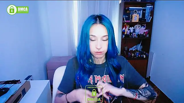 Snapshot of dakota_senju chatting on December 22, 10:25 pm dakota senju online show from December 22, 10:25 pm