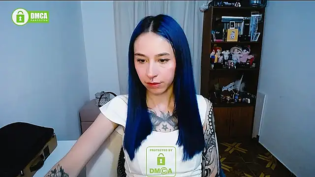 Snapshot of dakota_senju chatting on December 26, 1:40 am dakota senju online show from December 26, 1:40 am