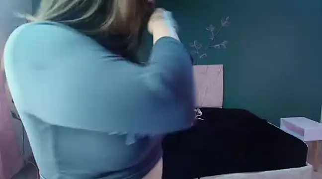 Snapshot of MariamCute_ chatting on February 22, 10:09 pm MariamCute online show from February 22, 10:09 pm