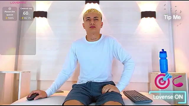 jeic 18 online show from October 3, 11:45 am