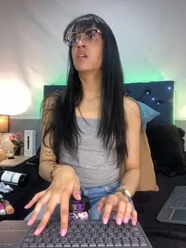 valentinabaez online show from September 19, 2:10 pm