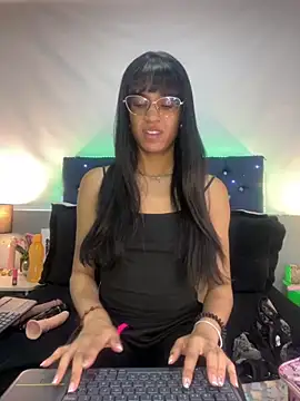 valentinabaez online show from October 9, 6:52 pm