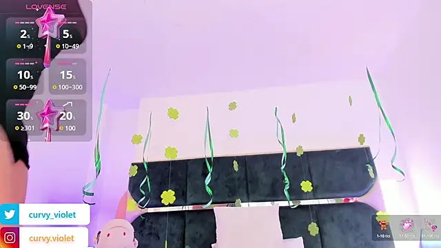 CurvyViolet online show from March 21, 2:40 pm