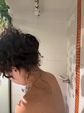 Nathcurly  online show from May 10, 2:26 am