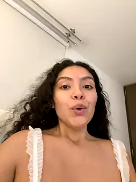 Snapshot of Nathcurly_ chatting on November 29, 11:05 pm Nathcurly online show from November 29, 11:05 pm