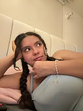 Snapshot of Nathcurly_ chatting on February 23, 3:30 am Nathcurly online show from February 23, 3:30 am