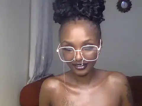 mavelous mia online show from July 12, 3:46 pm