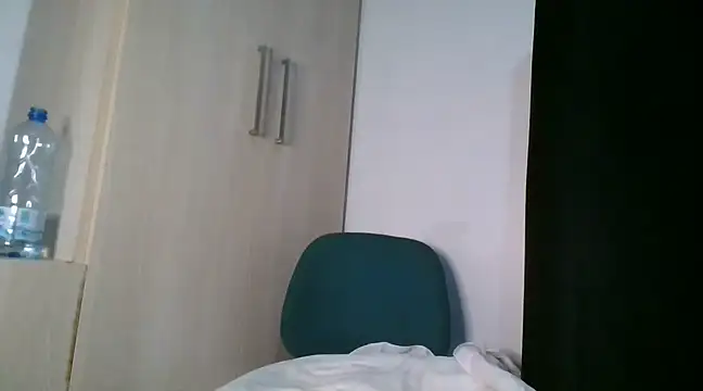 Snapshot of Sexy_barb2 chatting on February 21, 6:48 pm Sexy barb2 online show from February 21, 6:48 pm