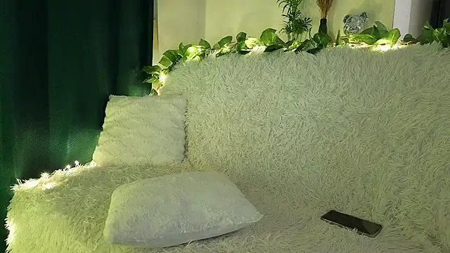 Snapshot of kristina_amurova chatting on October 25, 7:47 pm kristina amurova online show from October 25, 7:47 pm