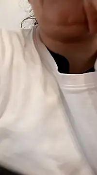 Snapshot of sonia1488 chatting on December 4, 2:20 pm sonia1488 online show from December 4, 2:20 pm