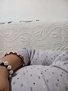 Snapshot of sonia1488 chatting on December 10, 10:26 pm sonia1488 online show from December 10, 10:26 pm