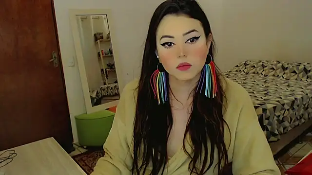 Sophie Fantasys online show from July 11, 5:13 pm
