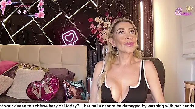 EvelinaGrey online show from May 15, 11:03 pm