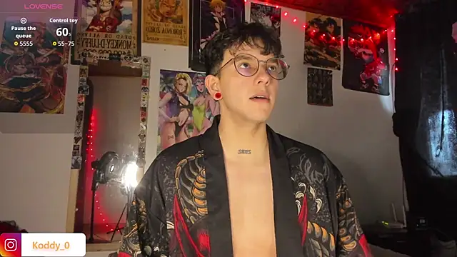 Snapshot of koddy_0 chatting on January 12, 4:03 pm koddy 0 online show from January 12, 4:03 pm