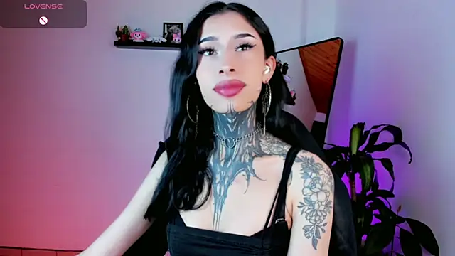 Snapshot of kali_ka_ chatting on June 7, 8:58 pm kali ka online show from June 7, 8:58 pm
