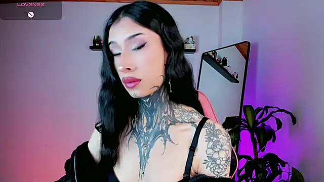 Snapshot of kali_ka_ chatting on June 29, 9:14 pm kali ka online show from June 29, 9:14 pm