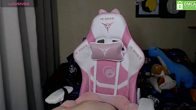 LeahGottty online show from December 10, 3:01 pm